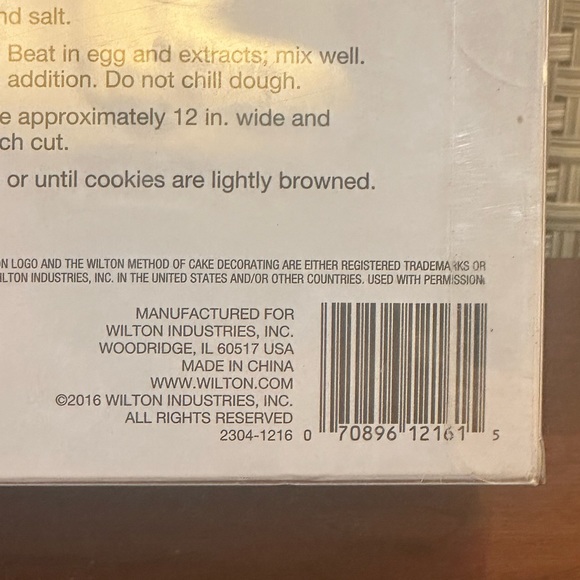 🎄🌟HP🌟NIB Wilton Set of 10 Plastic Christmas Cookie Cutters - Picture 4 of 6